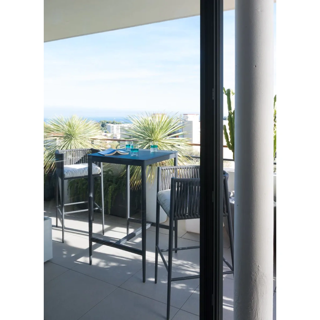 sgabello_tavolo_alto_luce_2
