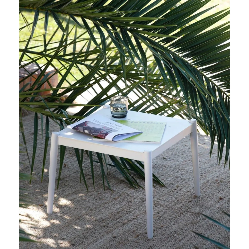 tavolo_basso_quadrato_luce_bianco_avorio